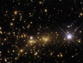 تلسكوب هابل يرصد اندماج مجموعة مجرات