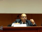 أكرم القصاص خلال ندوة بمكتبة الإسكندرية: التكنولوجيا ساهمت في تطوير الإعلام.. صور