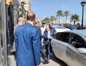 وصول مساعدى وزير العدل إلى الإسكندرية لافتتاح مكتب توثيق السيارات.. صور
