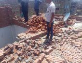 الجيزة: إزالة أدوار مخالفة بعقار فى أبو النمرس بعد شكاوى المواطنين