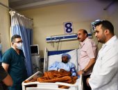 محافظ أسوان يتفقد التشغيل التجريبى لمنظومة التأمين الشامل بمستشفى حورس