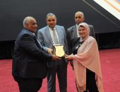 رئيس جامعة كفر الشيخ يشهد حفل تخريج طلاب كلية الهندسة دفعة العام الأكاديمى