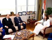 وزيرة الهجرة:حريصون على فكرة التدريب من أجل التوظيف لفتح الباب للفرص أمام الشباب