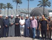 مسئولو الدعوة الإلكترونية بالأوقاف فى زيارة لمعرض الكتاب بالإسكندرية