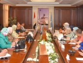 محافظ الإسكندرية يكلف رؤساء الأحياء بالانتهاء من أعمال إعادة الشىء لأصله بالشوارع