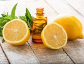 7 استخدامات مختلفة لزيت الليمون العطري.. منها تعزيز النوم