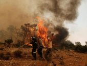 اليونان تفرض حظرا حول قاعدة جوية عسكرية بسبب حرائق الغابات
