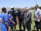 محافظ بورسعيد يتفقد اختبارات المتقدمين لمشروع اكتشاف الموهوبين «كابيتانو مصر»