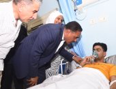ارتفاع عدد المصابين بحريق أحد مولات مرسى مطروح لـ30 والمحافظ يزور المصابين