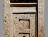 ما السر وراء بناء أبواب وهمية داخل المقابر المصرية القديمة؟