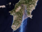 صور الأقمار الصناعية المذهلة تظهر تأثير حرائق الغابات فى اليونان