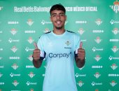 ريال بيتيس يضم المغربي شادي رياض معارا من برشلونة