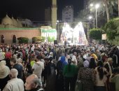 الآلاف فى الليلة الختامية لمولد المرسى أبو العباس بالإسكندرية.. فيديو وصور