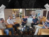 على ماهر يجتمع بميمي عبد الرازق على هامش معسكر الفريق بحضور مجلس المصرى