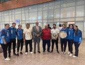 بعثة ناشئات الاسكواش تصل القاهرة بعد التتويج ببطولة العالم.. صور