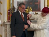 العاهل المغربي يمنح السفير أشرف إبراهيم وسام العرش من درجة ضابط كبير