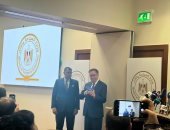  كازاخستان تمنح وزير السياحة والآثار المصرى وسام "صداقة" 