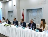 وزراء الكهرباء والبترول والتخطيط يستعرضون خطط إنتاج الهيدروجين الأخضر فى مصر