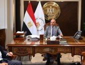 وزير الرى يجتمع مع رئيس مجلس إدارة شركة الكراكات المصرية لمتابعة نشاطها