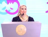 حصاد الوزارات.. وزيرة التضامن تطمئن على الحالة الصحية لحجاج الجمعيات