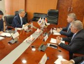 رئيس التنمية الصناعية يناقش فرص التعاون المشترك مع سفير كوريا الجنوبية