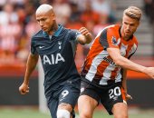 توتنهام يستهل مشواره فى الدوري الإنجليزي بتعادل مثير مع برينتفورد