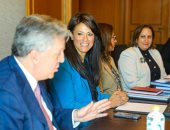 وزيرة التعاون الدولى تلتقى وفد ممثلى لجنة الشئون الخارجية بالكونجرس الأمريكي