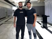 مروان حمدي يلتقى تريزيجيه خلال إجازته فى تركيا.. صور