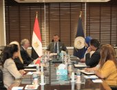 وزير السياحة والآثار يلتقى الرئيس الشرفى لمركز جون كينيدى للفنون المسرحية