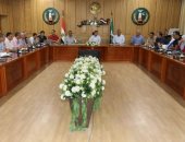 محافظ المنوفية يتابع موقف تشغيل المجمعات الخدمية بقرى حياة كريمة