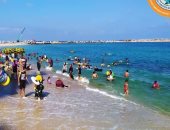 رفع الرايات الخضراء على كل شواطئ الإسكندرية مع نسبة إقبال متوسطة 