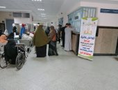إجراء الكشف الطبي على 107 مرضى ضمن قافلة طبية بكفر الشيخ