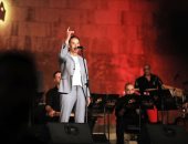 مدحت صالح يرفع شعار كامل العدد فى أول حفلات مهرجان القلعة للموسيقى والغناء