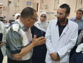 محافظ الشرقية يفاجئ العاملين في مستشفى الحسينية المركزى بتفقد الخدمات الطبية