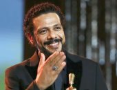 حمزة العيلى بعد فوزه بجائزة فى مهرجان الدراما: فخور وبأشكر المهرجان وكل من أسعدنى