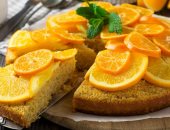 طريقة عمل كيك البرتقال بمكونات سهلة.. تنفع في الفطار والعزومات