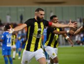 بنزيما يعود لتشكيل الاتحاد أمام الرياض فى الدوري السعودي.. وحجازى أساسيا