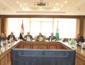 محافظ الجيزة يلتقى أعضاء مجلس النواب عن دوائر أوسيم والوراق وإمبابة