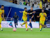 النصر يتفوق على الحزم بثنائية في الشوط الأول بالدوري السعودي.. فيديو