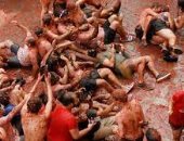 مهرجان الطماطم فى إسبانيا يثير الجدل مع استهلاك 150 طنا وسط المجاعة العالمية