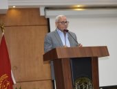 محافظ بورسعيد يوجه بتشكيل لجان للتأكد من جاهزية المدارس للعام الدراسى الجديد