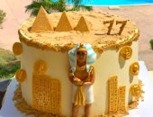 "هدير" تروج للسياحة من شرم الشيخ بقطع حلوى بأشكال فرعونية تجوب العالم