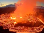 بركان ميرابى بإندونيسيا يخلف أعمدة رماد بارتفاع 3 آلاف متر.. والسلطات تحظر الاقتراب