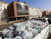 محافظة أسوان: توزيع شنط المواد الغذائية لـ20 ألف أسرة مهداة من وزارة الأوقاف