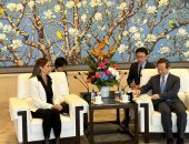 وزيرة الثقافة تلتقي عمدة بكين وتبحث تكثيف التعاون الثقافي بين مصر والصين