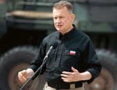 وزير الدفاع البولندى ينفى مزاعم استقالة 10 من كبار القادة العسكريين