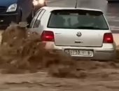 سيول جارفة تضرب مدينة ميدلت بالمغرب بعد أيام من كارثة الزلزال المدمر.. فيديو