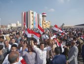 الرئيس السيسي يصل محافظة بنى سويف ويلتقى أهالى قرية سدس الأمراء.. صور