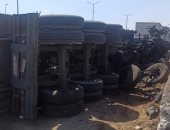 إصابة سائق فى انقلاب سيارة نقل على طريق الإسماعيلية بورسعيد
