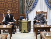 سفير تايلاند بالقاهرة يجدِّد دعوة شيخ الأزهر لزيارة بلاده